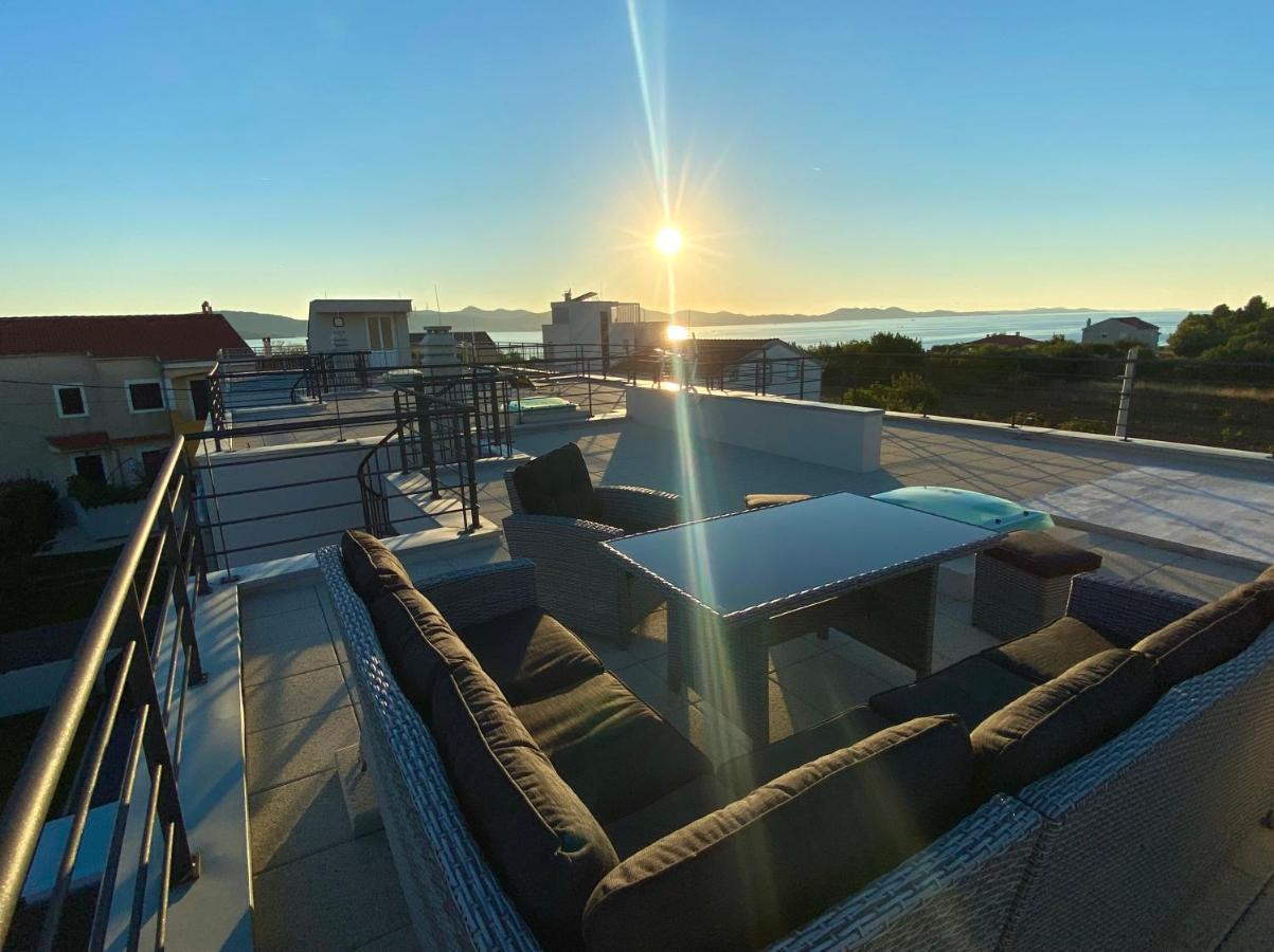 Ferienhaus Luka Zadar Exteriör bild